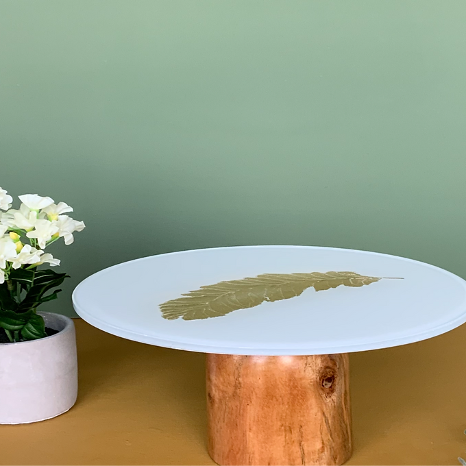 Shwet Cake Stand