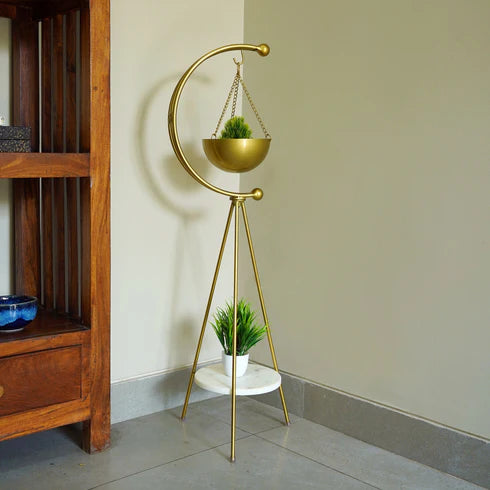 Muun Tripod Planter (Gold metal with White marble base)