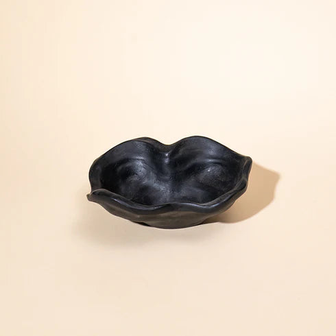 A black ceramic bowls 