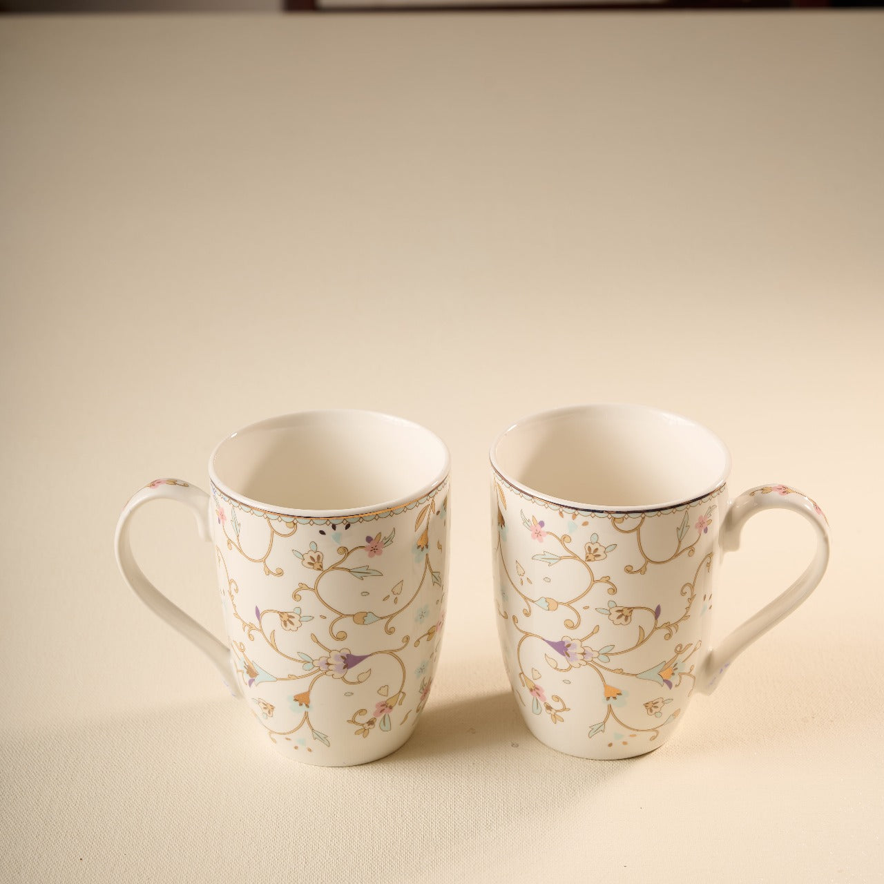 Chai aur Yaadein Hamper(White Floral)
