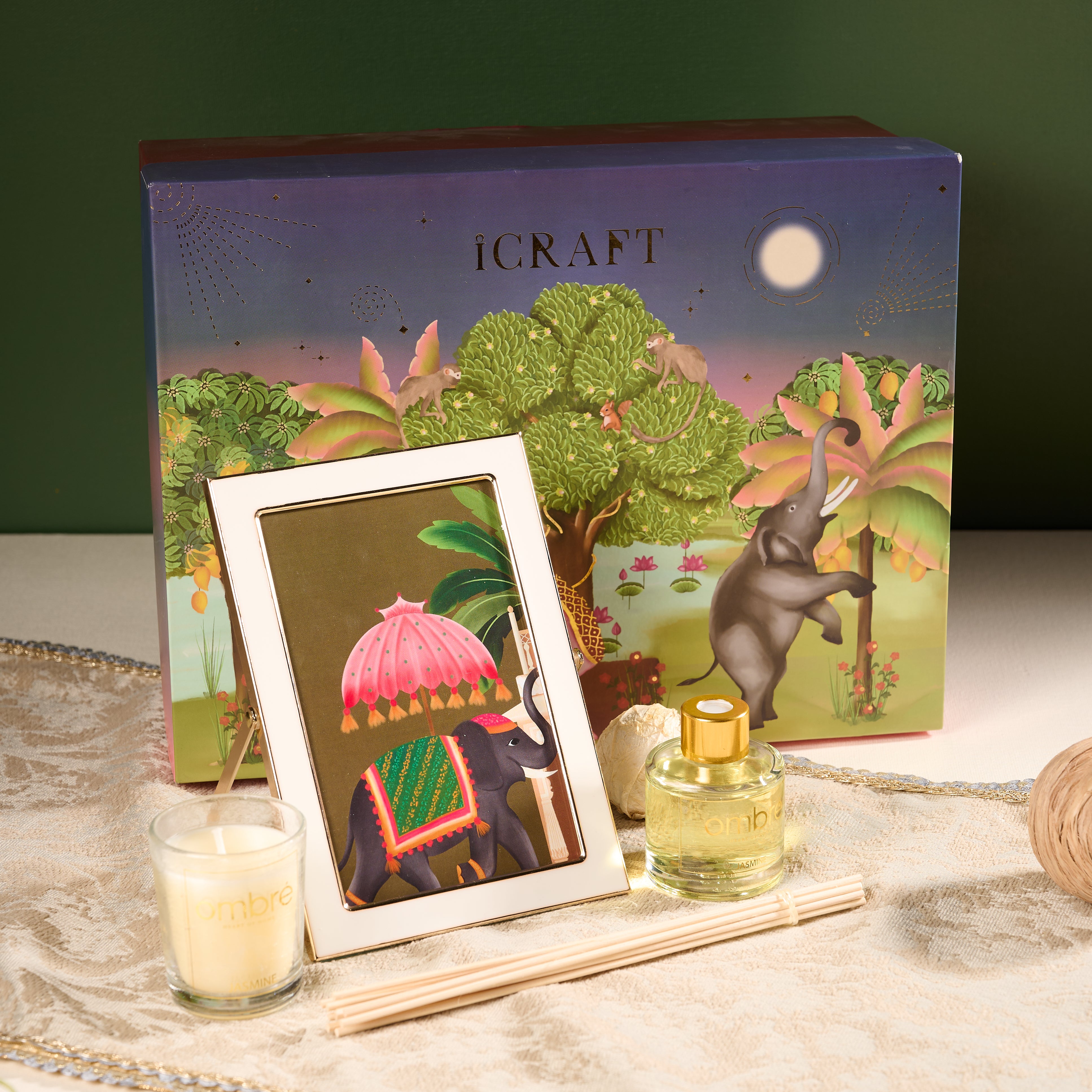Chitra Sugandh Hamper – Cream & Gold