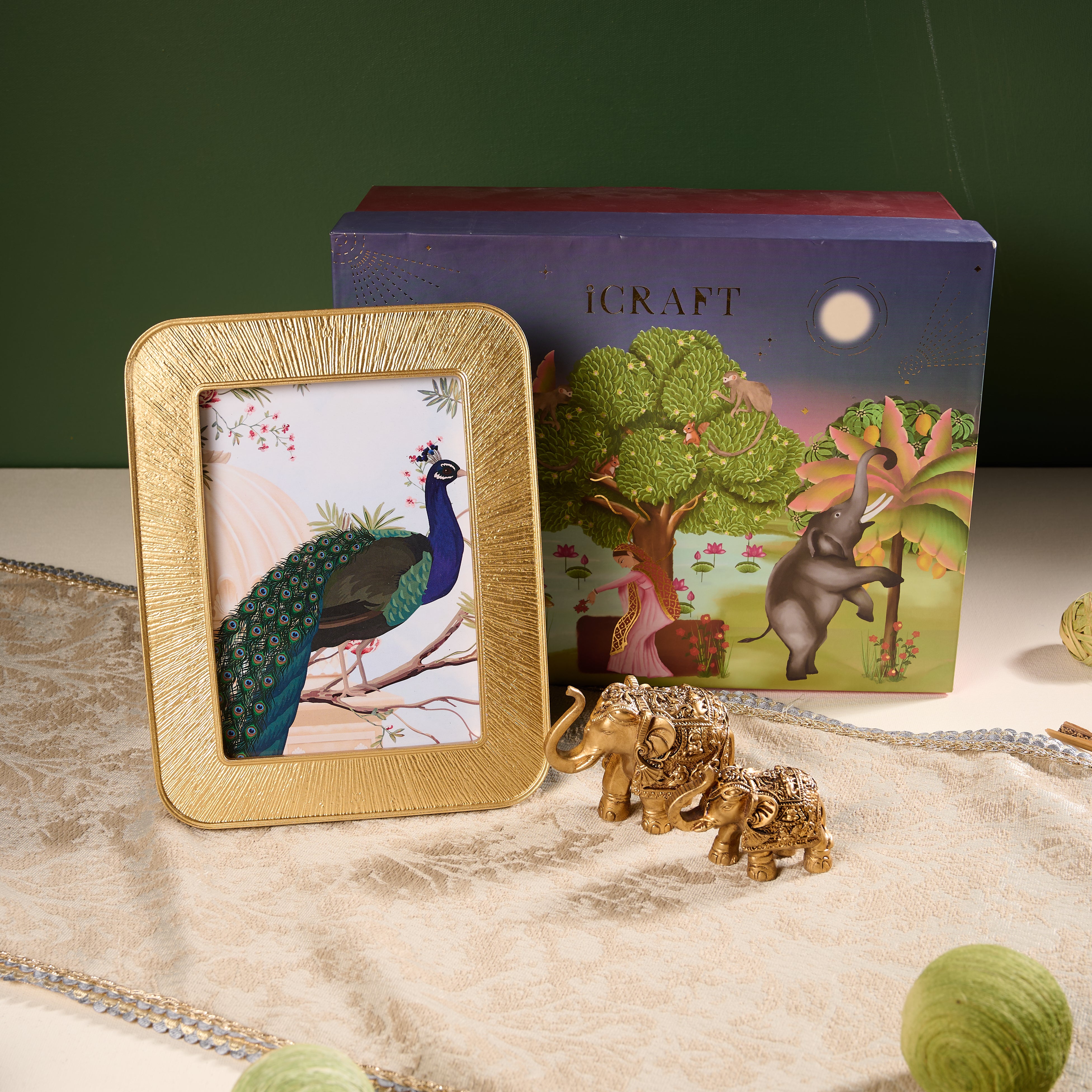 Shagun Smriti Hamper – Gold