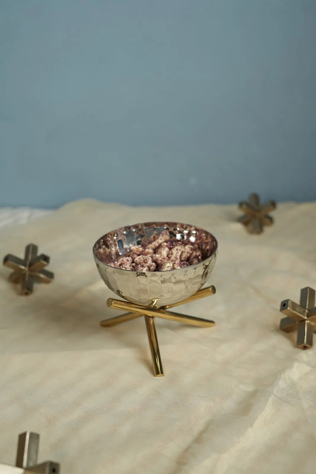 Aurum Nut Bowl with Stand