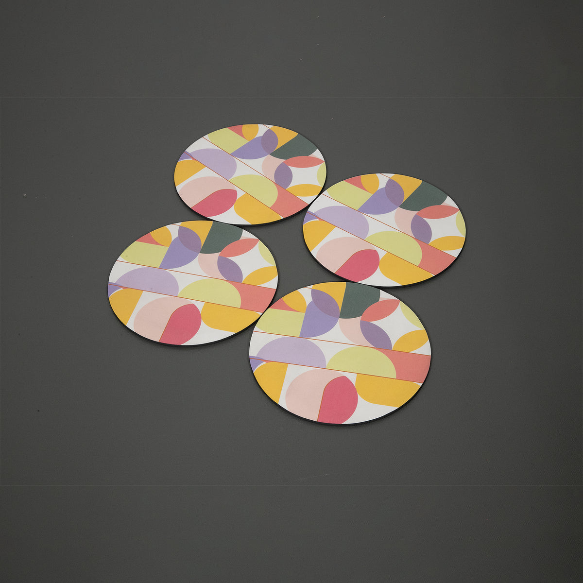 Saar Series Round Trivets - Set of 4